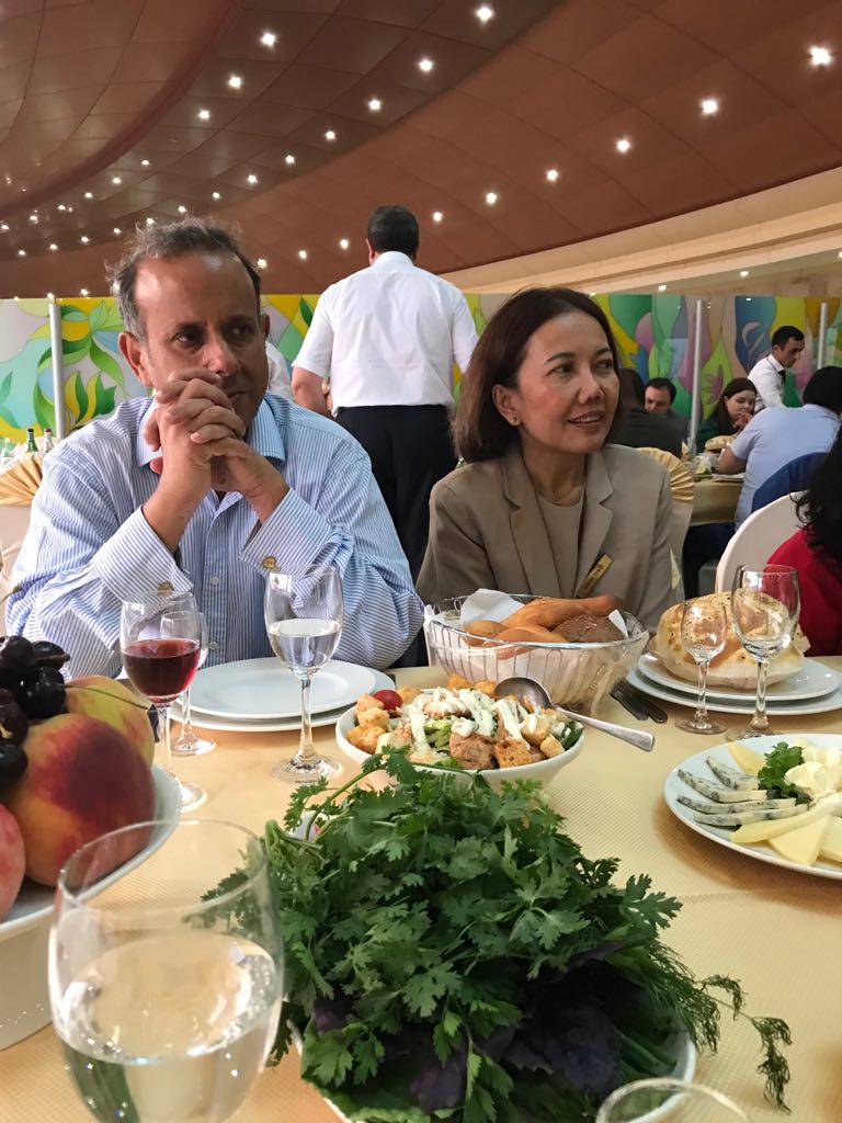 b2889115-7ebb-4bfa-8ad6-476bd30f2364